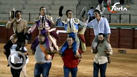 tous-a-hombros-a-estepona