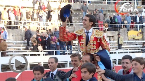 arles-thomas-joubert-a-hombros-oreille-de-poids-pour-talavante