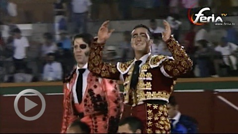 estepona-el-fandi-et-padilla-a-hombros