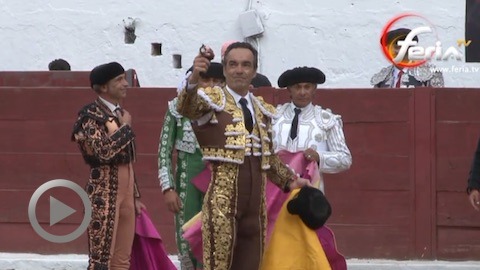 ambato-despedida-du-cid-gines-marin-a-hombros