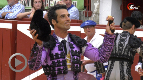 corrida-serieuse-de-victorino-en-cloture-de-madeleine-morenito-oreille