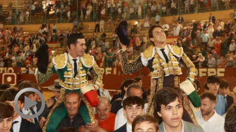 jerez-talavante-et-roca-rey-a-hombros