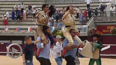 istres-miguel-angel-perera-et-diego-san-roman-a-hombros