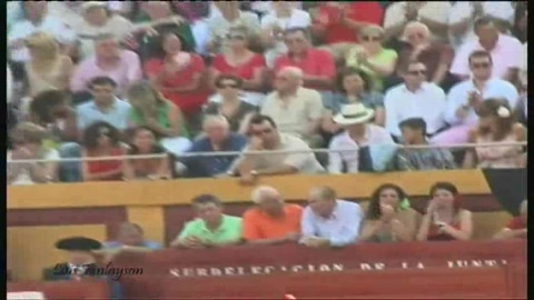 algeciras-solitaire-oreille-du-cid-face-aux-victorino-martin