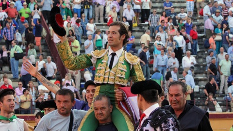 puerta-grande-de-cesar-jimenez