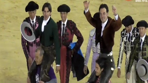 cartagena-et-ventura-a-hombros