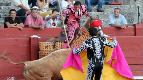 Corrida_Goyesca_Aranjuez_4-sep-2011.jpg