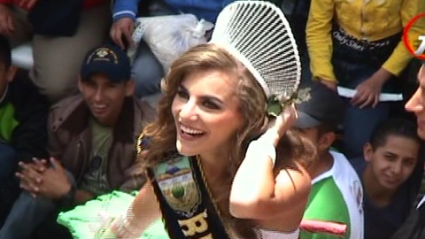 ambato-defile-de-la-feria