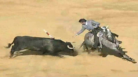 la-corrida-a-cheval-de-la-feria