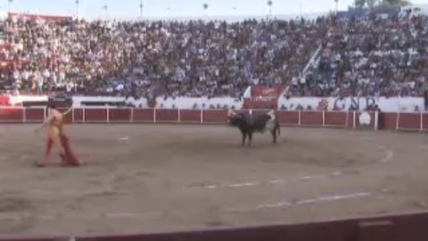 sanchez-triomphe-castella-une-oreille