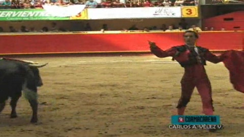 matias-tejela-medellin-colombie