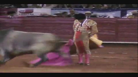 mano-a-mano-ortega-castella-a-mexico