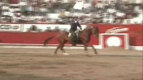 mendoza-et-macias-a-hombros-a-texcoco