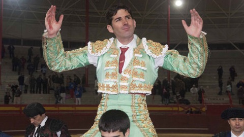 puerta-grande-de-serafin-marin