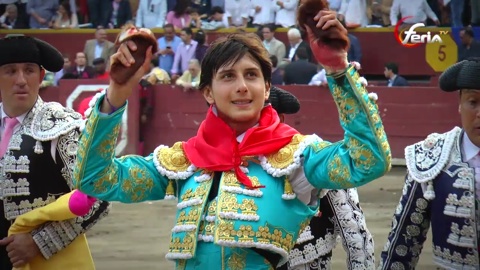 roca-rey-triomphateur-de-acho-2015