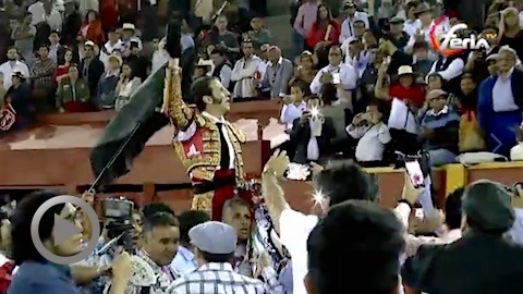 despedida-triomphale-de-padilla-a-acho