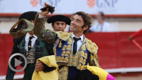 aguascalientes-fernando-robleno-et-juan-pablo-sanchez-coupent-une-oreille