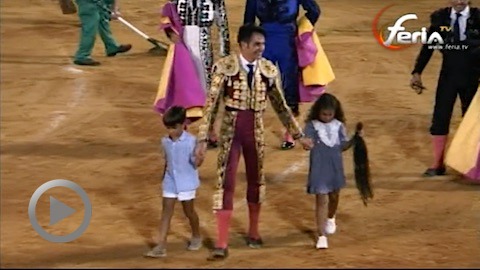 estepona-grand-triomphe-de-salvador-vega-pour-son-retour