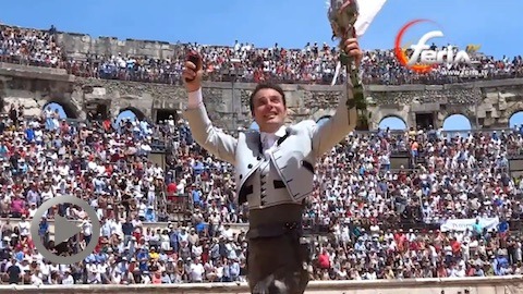nimes-porte-des-consuls-pour-le-rejoneador-andy-cartagena