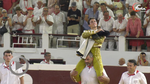 dax-triunfo-de-roca-rey