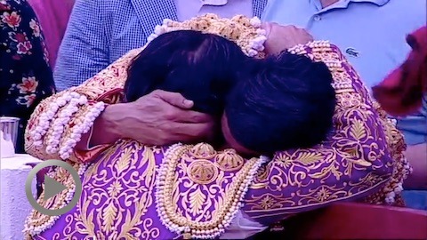 caceres-toreria-dans-le-mano-a-mano-entre-juan-mora-et-emilio-de-justo