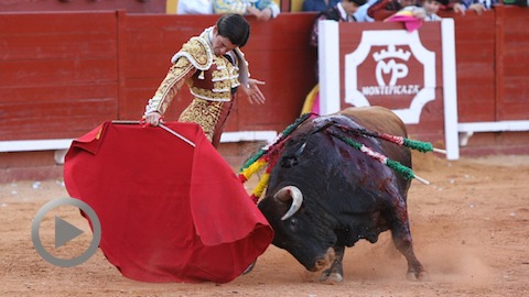 jose-garrido-coupe-une-oreille-a-algeciras