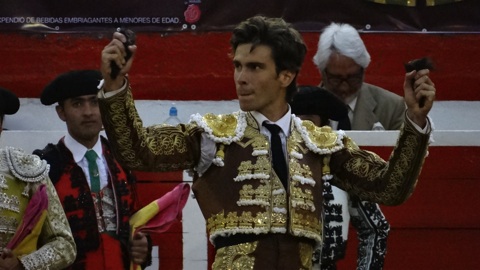manizales-eduardo-gallo-a-hombros