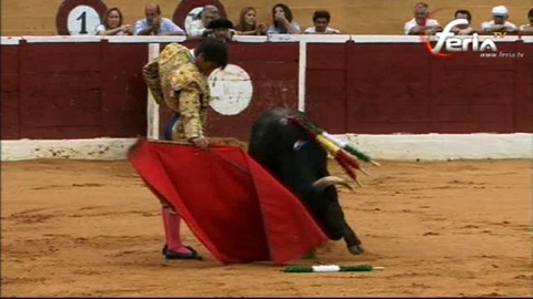 oreille-pour-alvaro-garcia