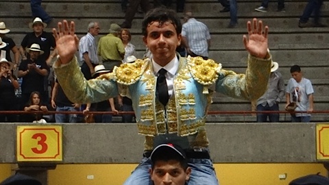 medellin-triomphe-de-juan-de-castilla