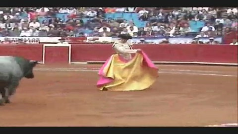 important-triomphe-de-el-payo-a-mexico