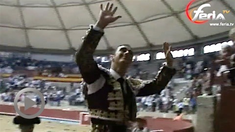 el-fandi-a-hombros-sur-la-premiere-de-pontevedra