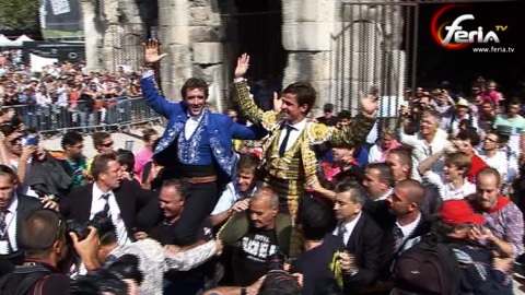 porte-des-consuls-pour-juli-et-mendoza