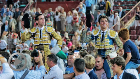 cordoba-a-hombros-ortega-et-roca-rey-pour-lalternative-de-manuel-roman