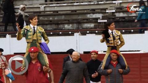 aire-a-hombros-penaranda-et-cirugeda-dans-une-bonne-novillada-de-palha