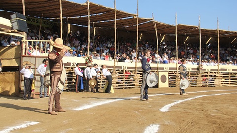 corrida-charro-a-la-petatera