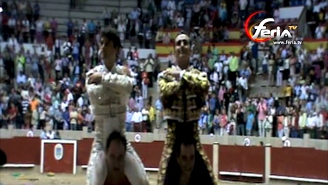 pontevedra-abellan-y-el-fandi-a-hombros