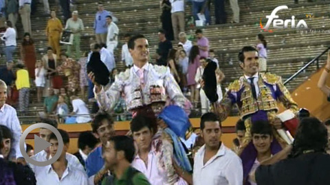 algeciras-david-galvan-et-emilio-de-justo-a-hombros