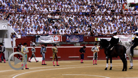 les-toros-del-parralejo-plombent-lambiance-du-plumacon