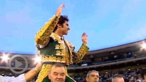 fallas-puerta-grande-de-cayetano