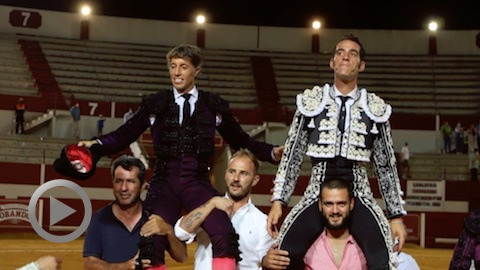 utrera-a-hombros-pepe-moral-et-escribano-dans-le-defi-miura---adolfo-martin