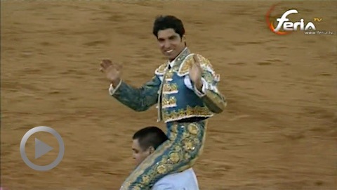 cayetano-a-hombros-pour-la-premiere-de-jerez