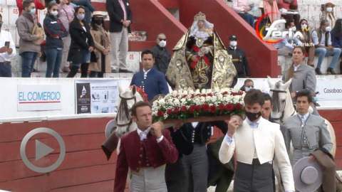 triomphal-festival-de-latacunga